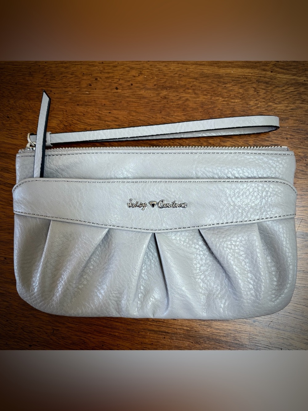 🆕Juicy Couture Wristlet